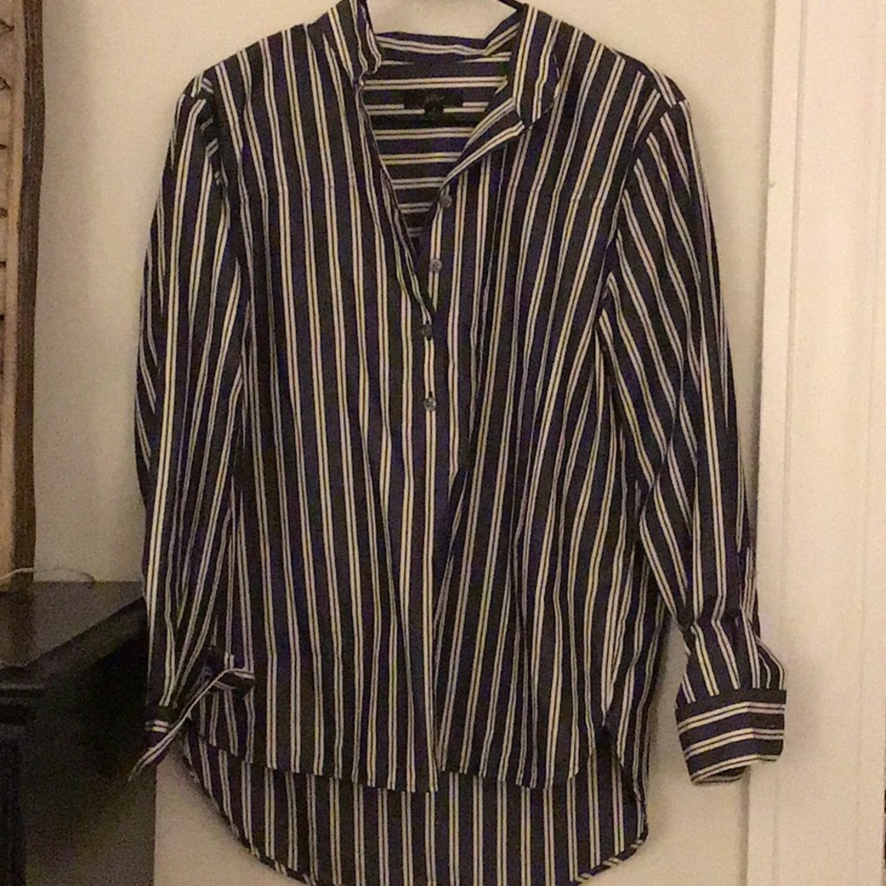 Half button up blouse - Picture 3 of 4